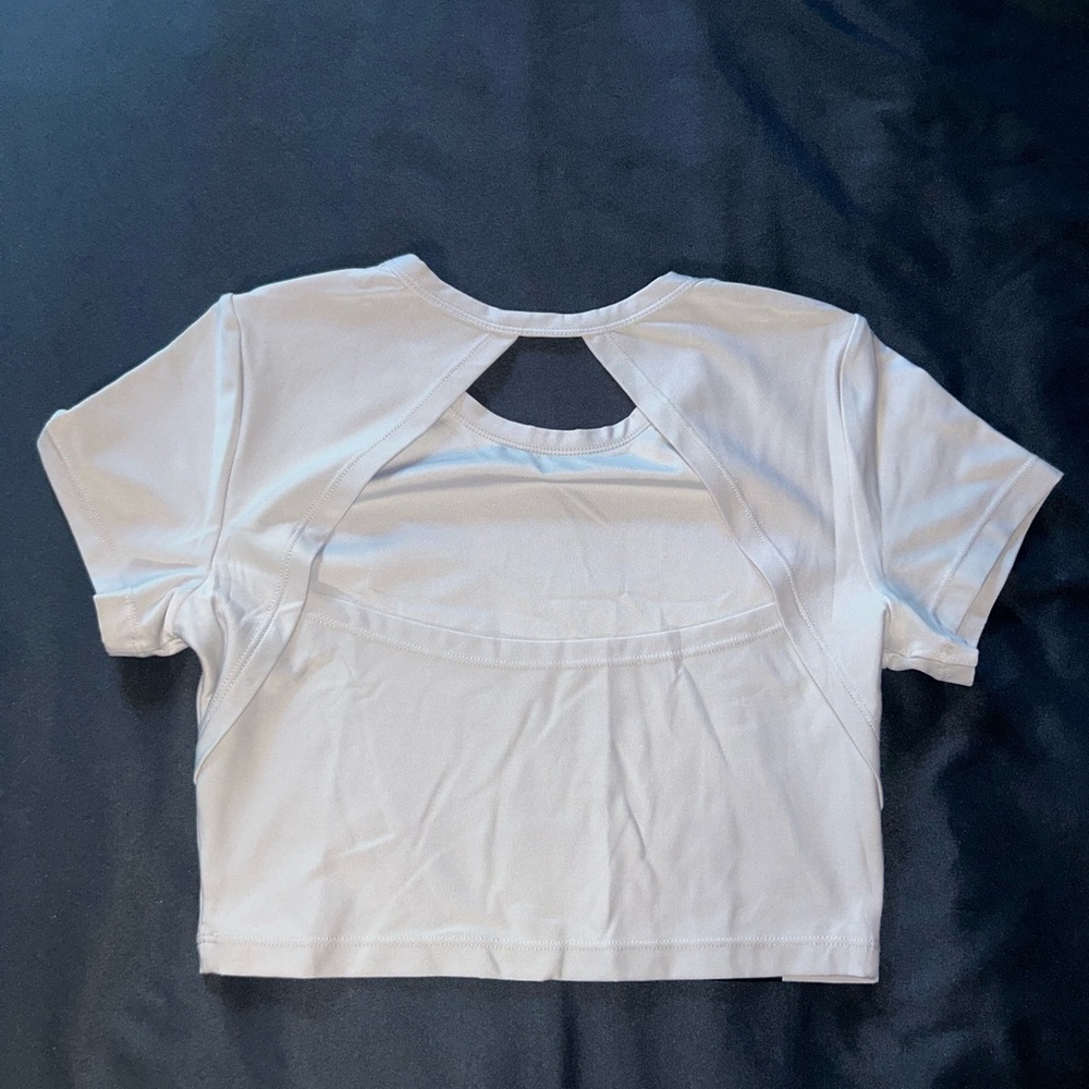 NEW Alphalete Open Back Crop Top
